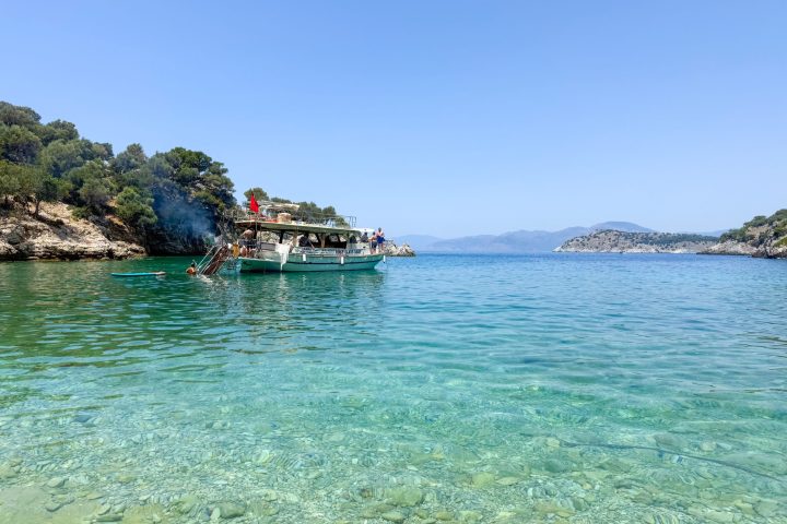 Seas The Day Tour - Devils Bays - Explore secluded bays no others go - Crystal Clear Waters and our comfortable boat with max 12 guests