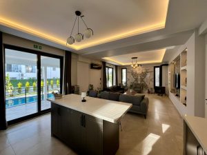 4 Bedroom Central Villa for short term rental in Dalyan - Living room and open kiştchen area