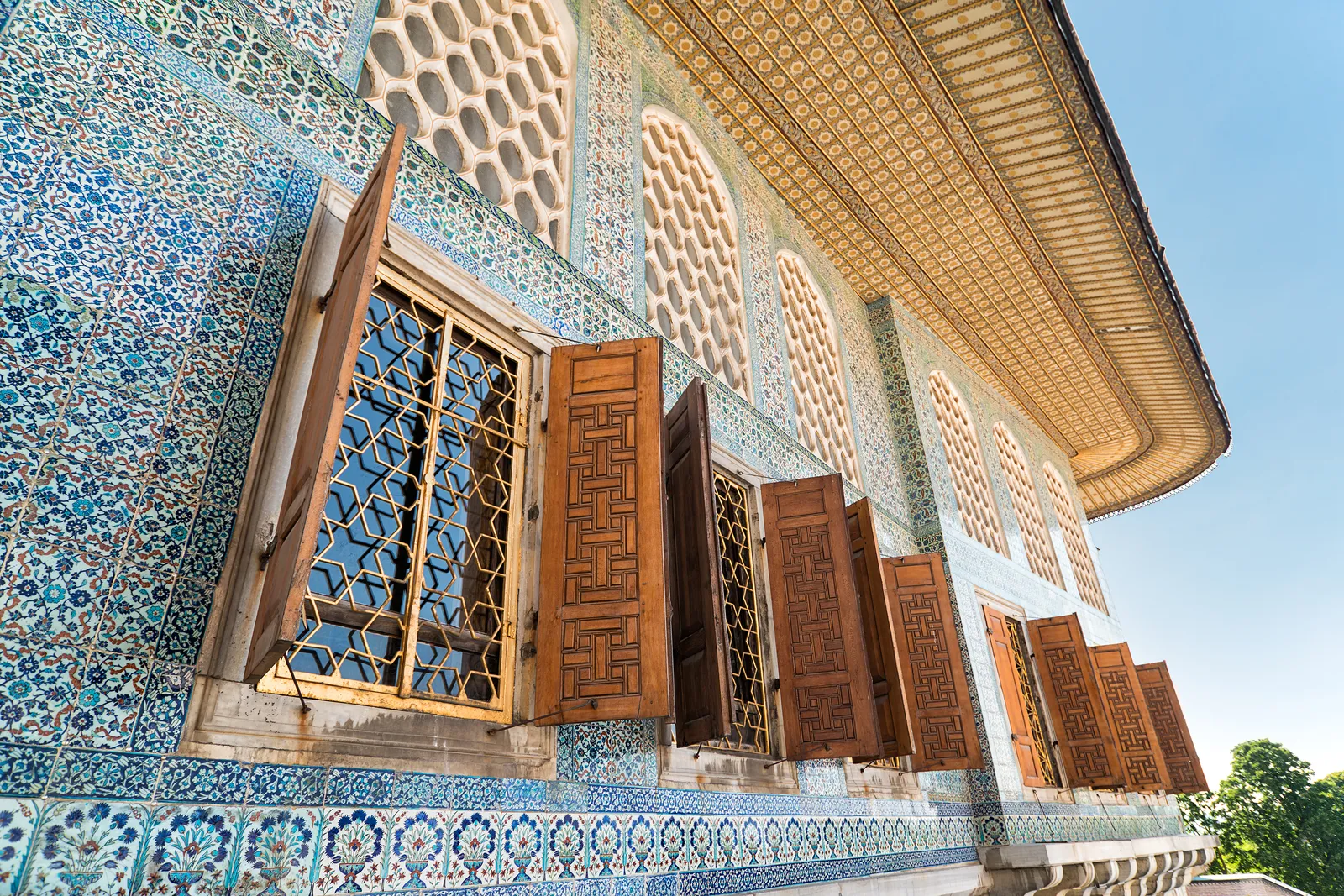 Istanbul - Cappadocia Tour - Topkapı palace The beautifully tiled Imperial Harem occupied part of the palace's private apartments of the sultan