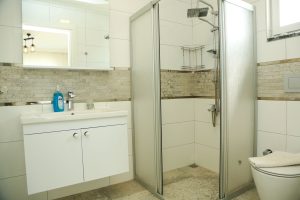 6 Bedroom Central Villa for short term rental in Dalyan - Ensuite Bathroom - 4