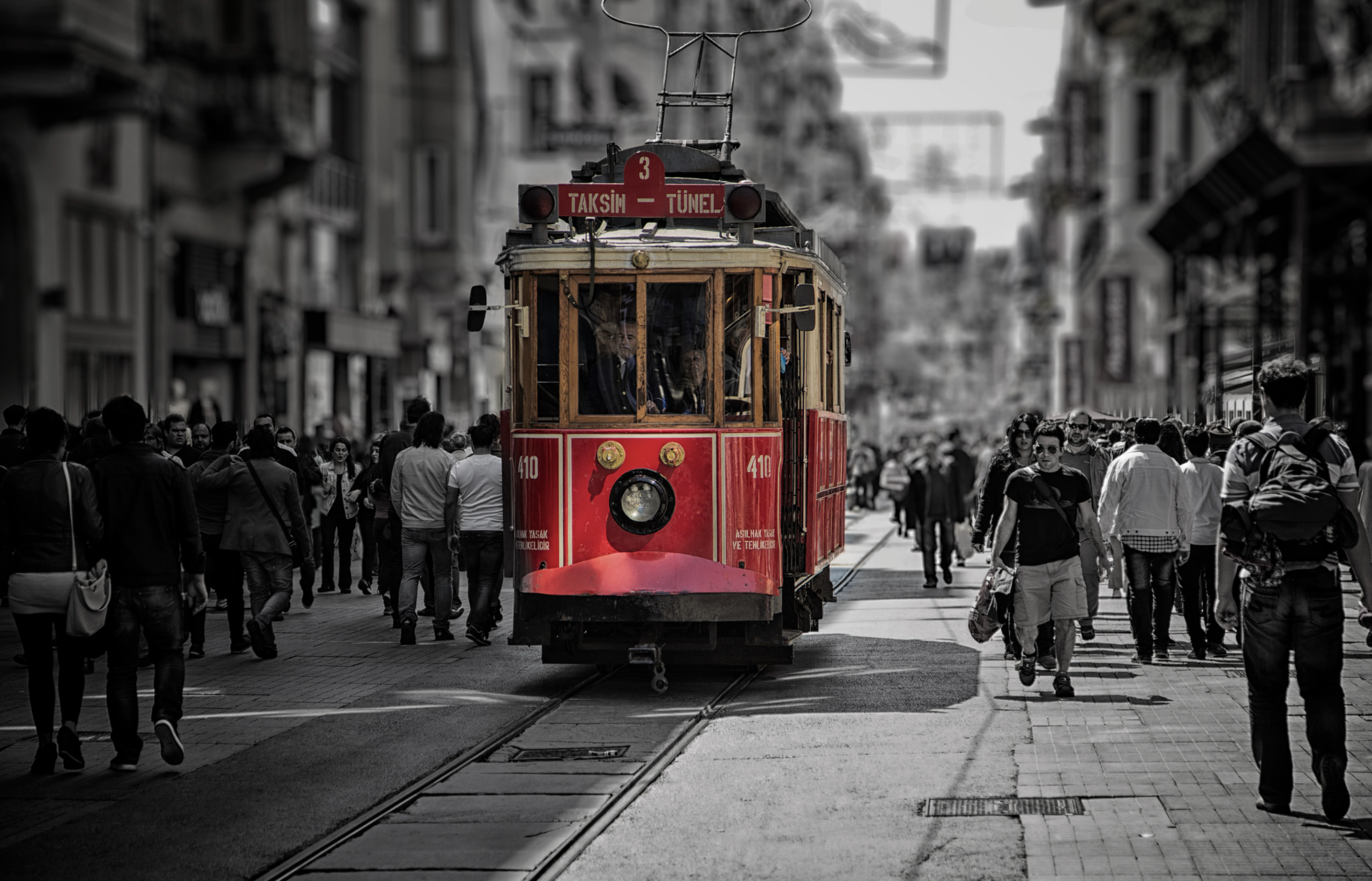 Istanbul - Cappadocia Tour - balat streetstaksim in winter