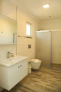 6 Bedroom Central Villa for short term rental in Dalyan - Ensuite Bathroom 1