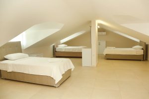 6 Bedroom Central Villa for short term rental in Dalyan - 3 single beds - penthouse