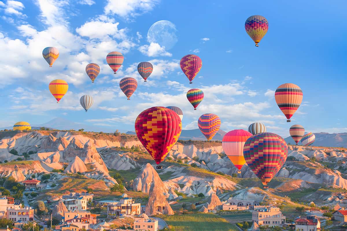 Istanbul - Cappadocia Tour - baloons in cappadocia