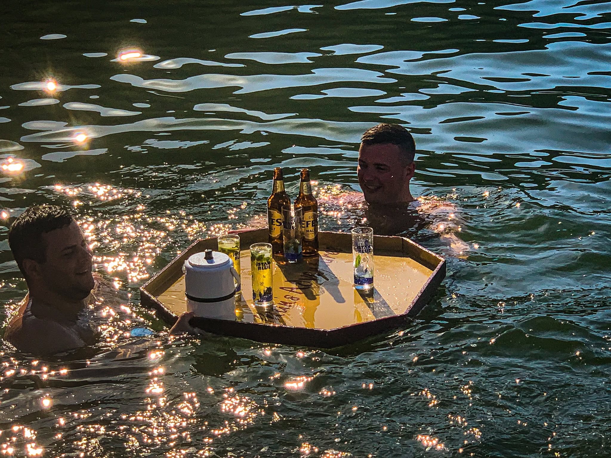 floating bar